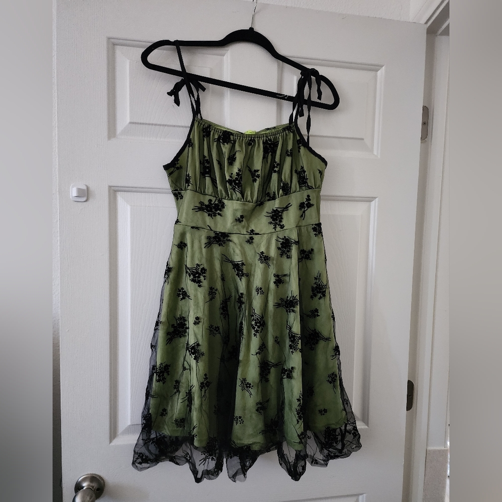 Elegant Green and Black Mini Dress